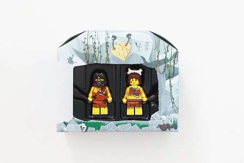 LEGO Iconic Cave Caveman & Cavewoman (5004936)