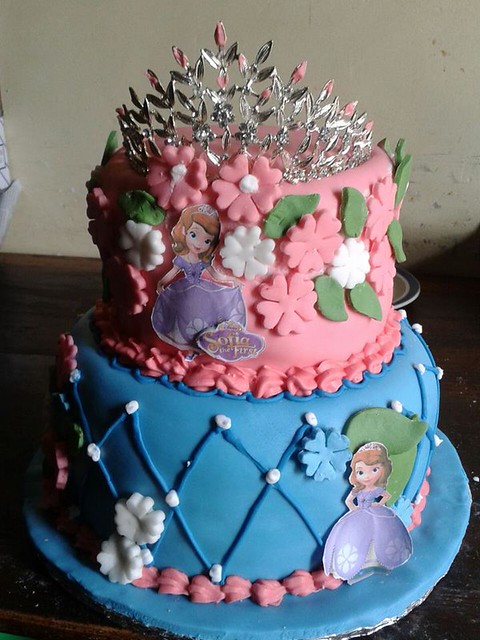 Cake by Royal Bakery UG