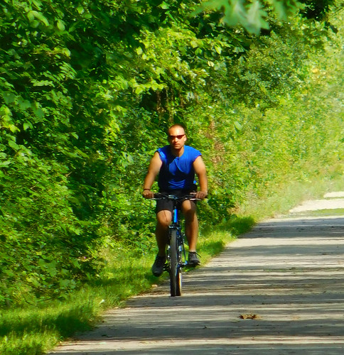 bike bicycle biketrail bikepath bicycling bicyclist cyclist cycling trail path pathway railtrail railstotrails macomborchardtrail armadatownship michigan