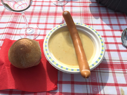 13 - Potato soup with sausage / Kartoffelsuppe mit Bockwurst