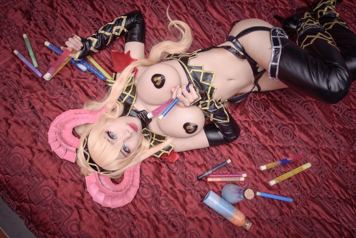 The Seven Deadly Sins - Mammon Cosplay