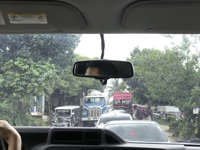 heavy traffic along Sta. Rosa Road