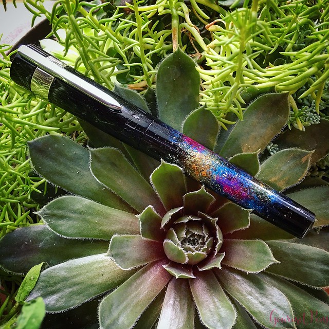 Review Benu Pen Supreme Collection Nebula Fountain Pen 19