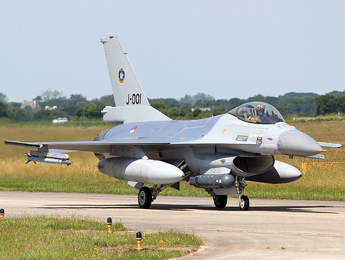 J-001 F-16 Landivisiau 14-06-17