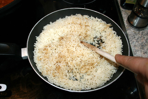 48 - Reis mit Gewürzen anbraten / Fry rice with spices