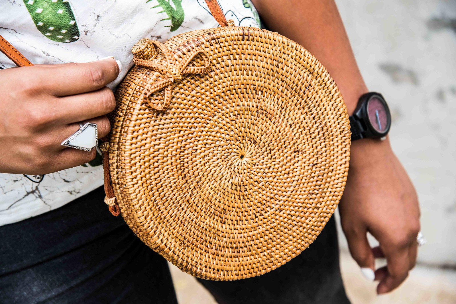 how to rock the straw bag trend, round rattan bag