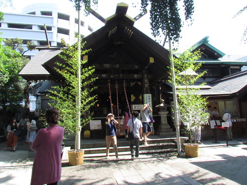 Namiyoke Inari Shrine in Tsukiji