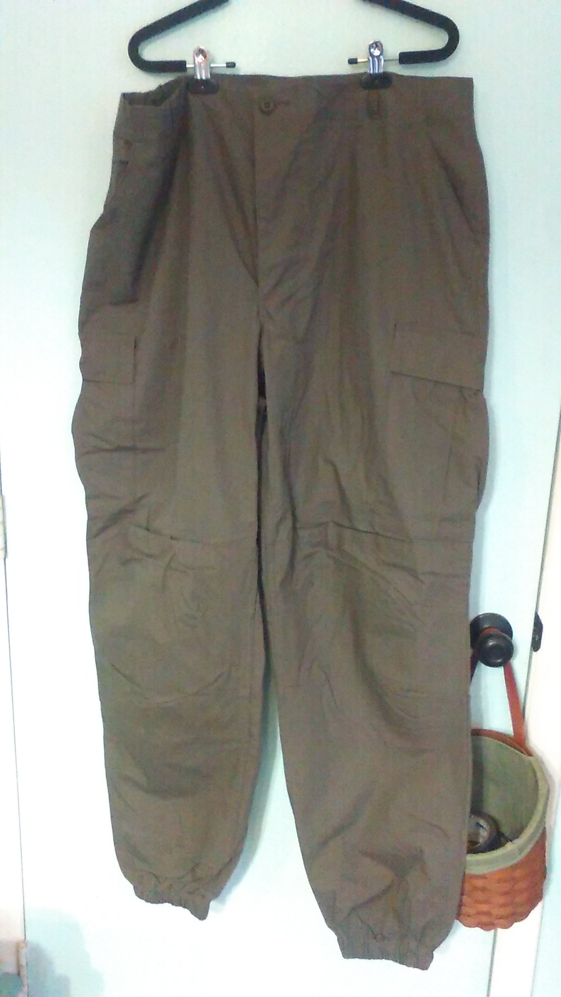 Grey Trousers: DEVGRU, or Jogger? 36536544934_269c9d4343_k
