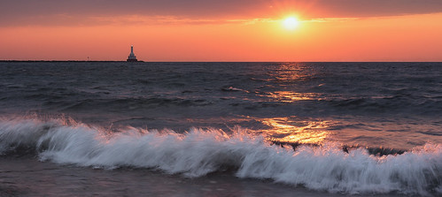 lakesuperior horizon lake lighthouse sunset water wave