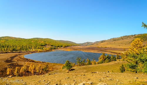 lake khentii khukh nuur mongolia autumn