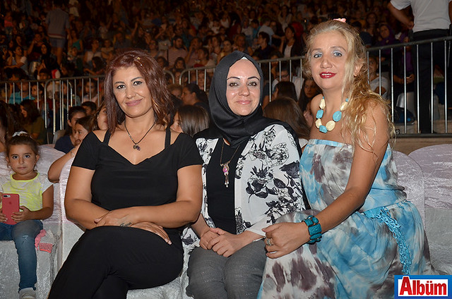 Anadolu Güzellik Merkezi sahibi Leyla Aykanat, Filiz Aras, Dilşad Sivri