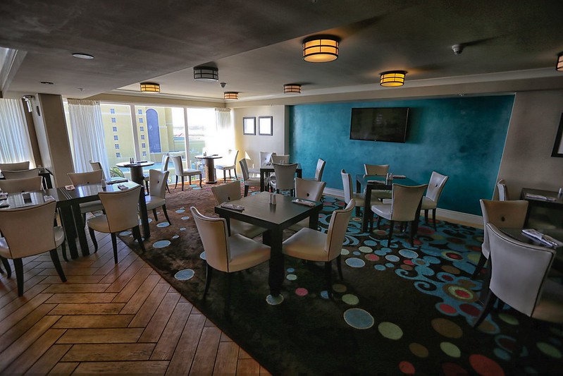 Aruba Marriott Resort Tradewinds Lounge