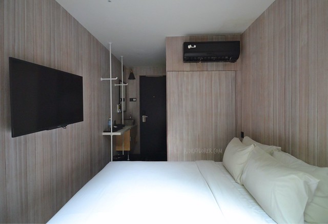 container hotel kuala lumpur deluxe room