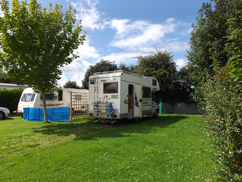 Southfork, Caravan Park