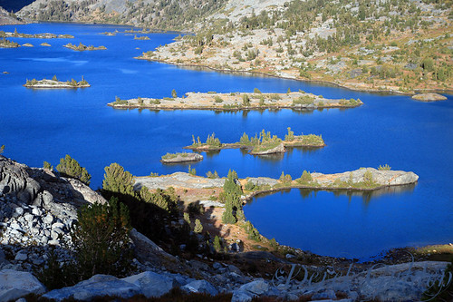 mountains lake sapphire blue garnetlake highsierra water light intense landscape altitude high island alpine ansel adams wilderness