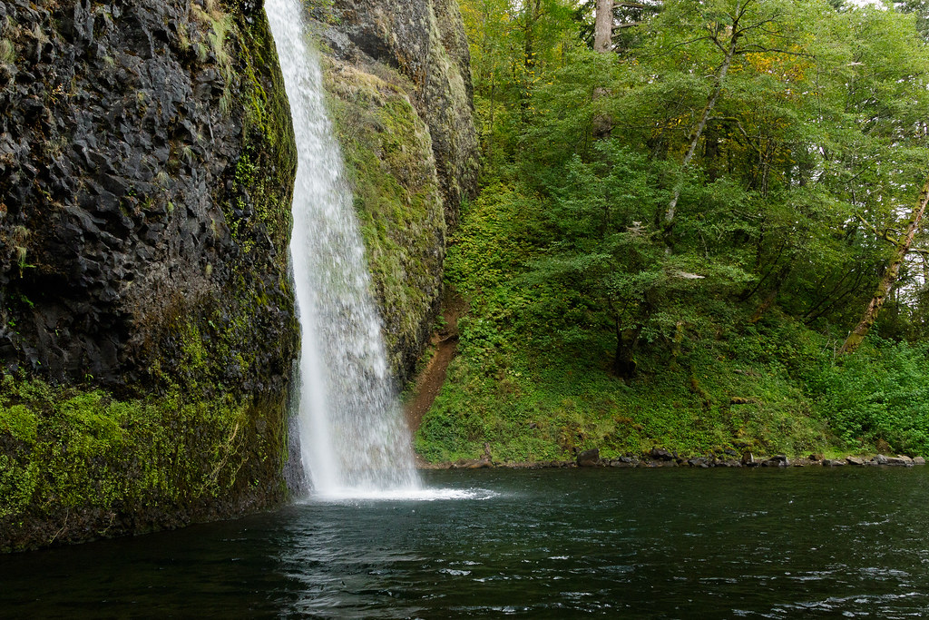 A side view of Horsetail Falls in Oregon's Columbia River Gorge