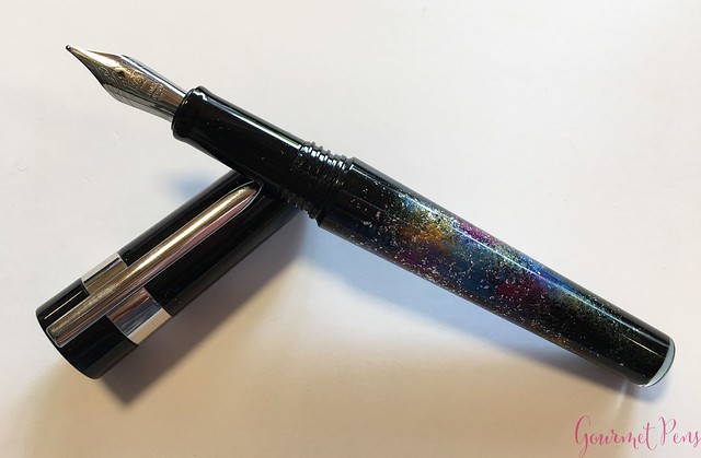 Review Benu Pen Supreme Collection Nebula Fountain Pen 12