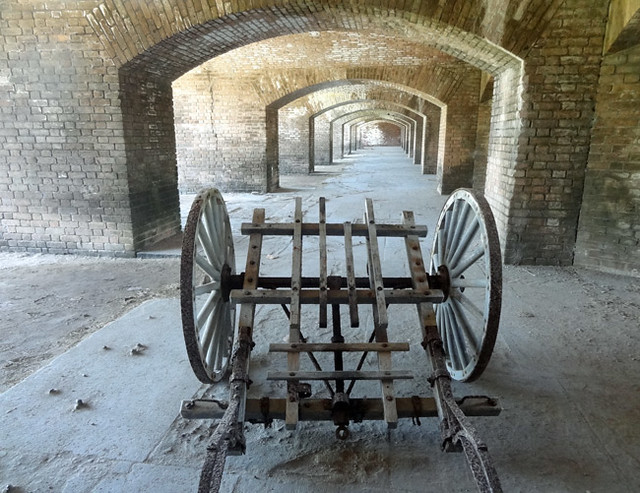 old-cart-arches-hallways