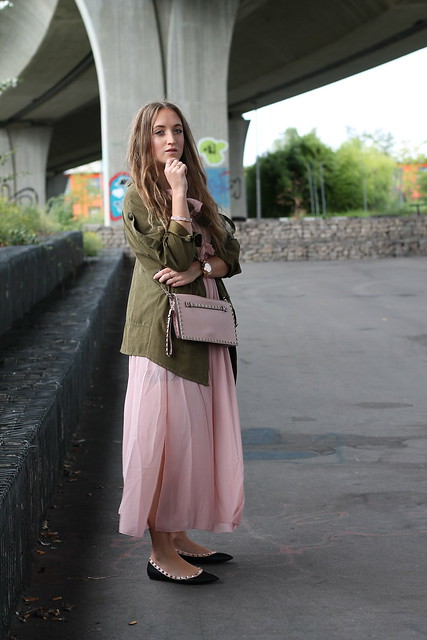 long-dress-and-parka-whole-outfit-front-wiebkembg