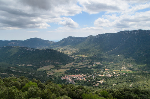 landscape mountain peyrepertuse duilhacsouspeyrepertuse occitanie france