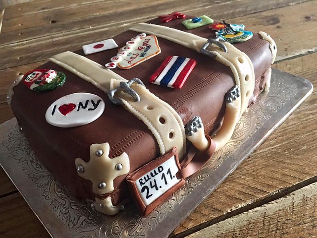 Chocolate Suitcase Birthday Cake by Kass Soroka of Custom-made cakes Zaandam