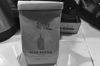 Blue Bottle Coffee - Single Origin El Salvador Finca Tanzania bw