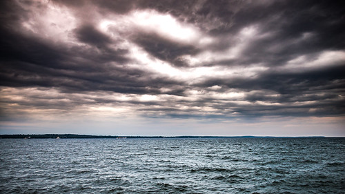 lakechamplain champlainsea sea water lake cloudporn clouds sky landscape nature gloomy contrast moody nikon d610 2018g grandisle vermont vt unitedstatesofamerica usa fav10 fav25
