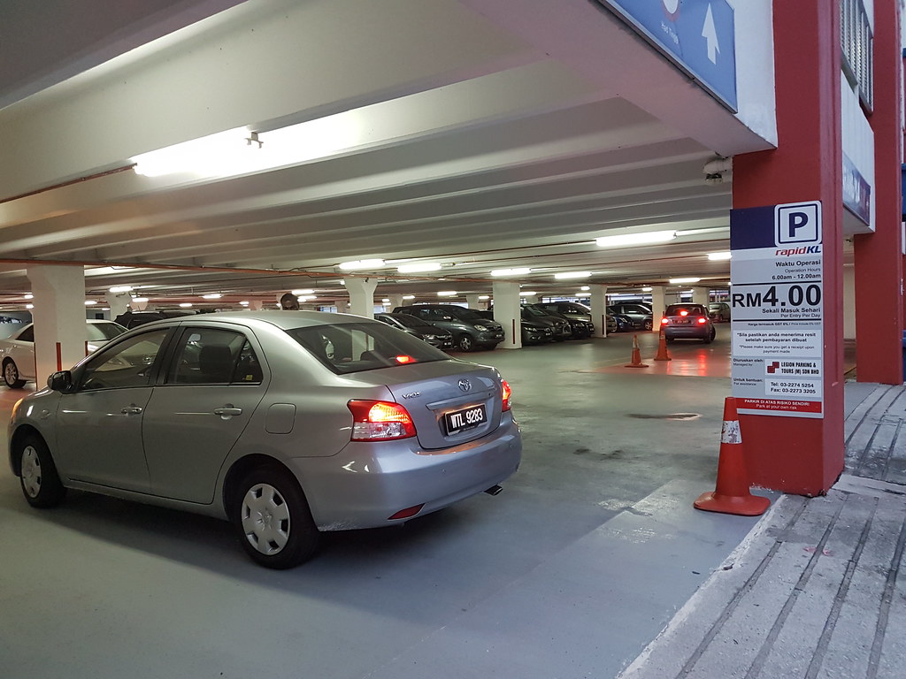 @ Multi-Storey Parking at RapidKL USJ21 (KJ34) LRT Station
