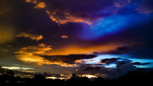 sunset dramaticsky bluehour glodenhour nature skyscape skyporn cloudporn