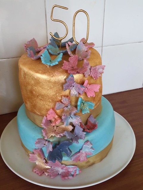Cake by 4Srira's Cakes
