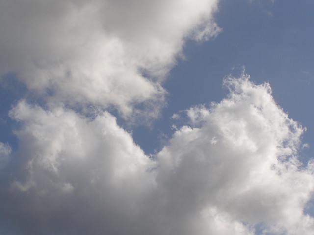 Τα πρώτα σύννεφα του φετινού φθινοπώρου πάνω από την Ψίνθο