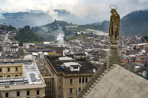 colombia manizales manizalescathedral cathedral basilica church skyline canon 7d leaningladder statues