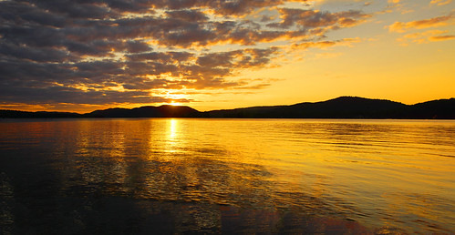 tamron16300mm centraladirondacks adirondacks hamiltoncounty inletnewyork inletny sunset sunsetbeach panorama landscape clouds