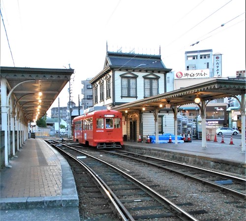 jp-matsuyama-Dogo Onsen-gare (1)