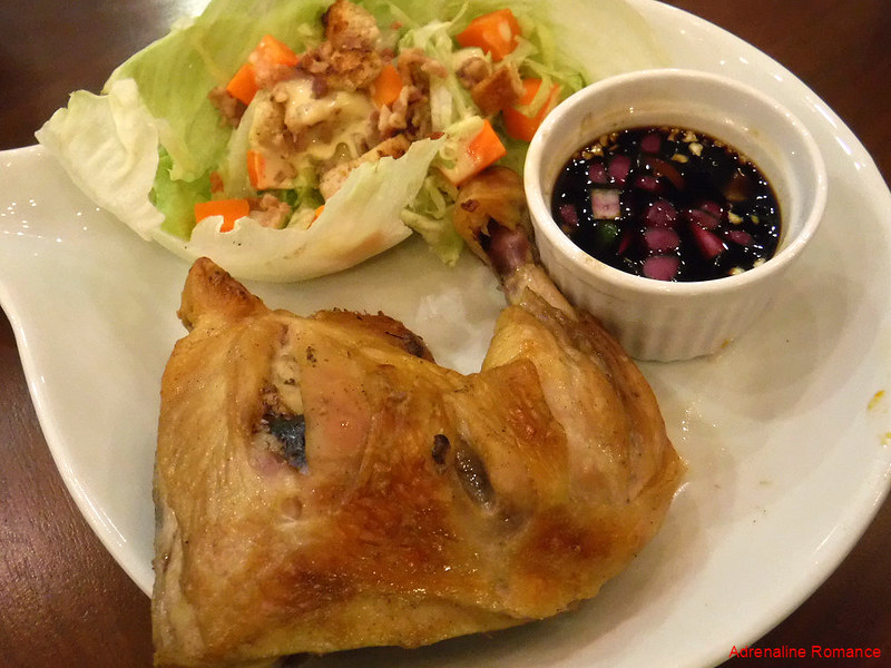 Pinisikan Chicken at Book Latte