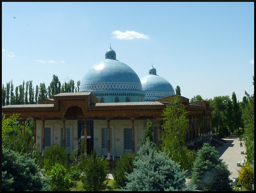 Uzbekistán, por la Ruta de la Seda - Blogs de Uzbekistan - Viaje y llegada a Tashkent (7)