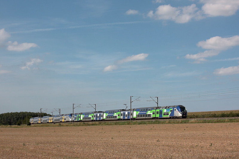 Bombardier Regio2N 092M + Bombardier Regio2N / Noordpeene