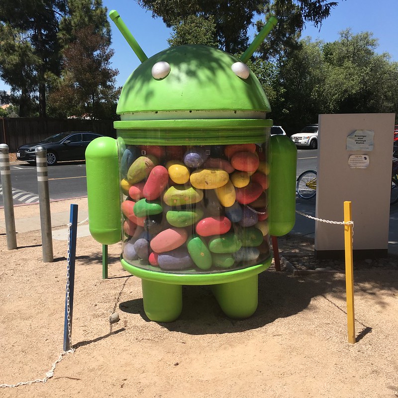 Android Lawn Statue Park