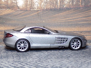 Mercedes Benz SLR McLaren - 2004 - AutoArt