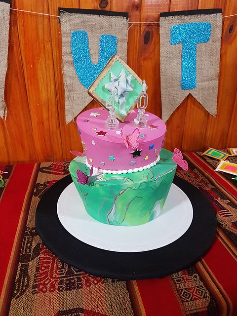 Cake by Paola Toledo