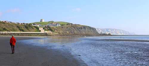 A sunny day and low tide in Folkestone