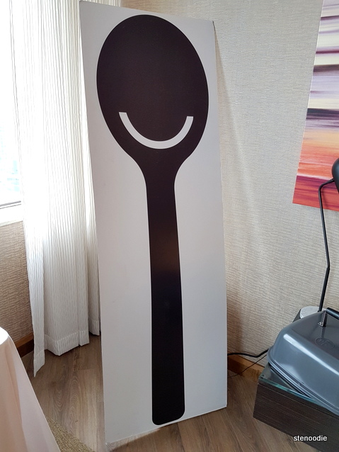  Pampered Chef spoons logo