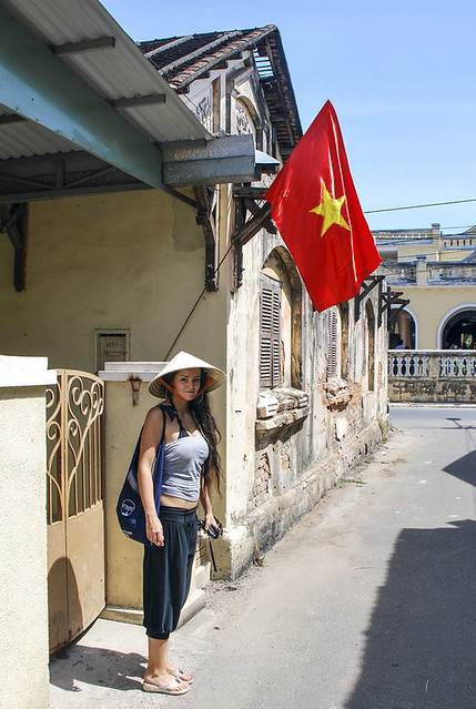 Soolomatkailu ja turvallisuus | Tyttö Vietnamin kadulla. 
