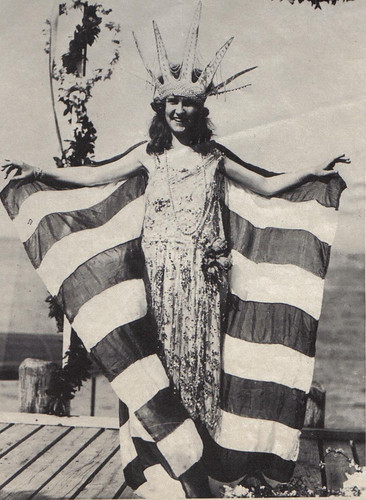1921-Margaret-Gorman-gown-1-750x1024
