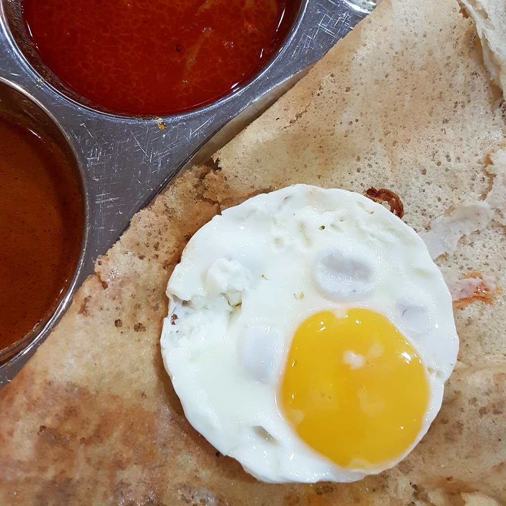 印度薄饼 Tosai $2.50 + Egg $1 & 印度奶茶 Teh Tarik $2.10  @ Nasi Kandar Fathima at Menara Weld KL Jalan P.Ramlee
