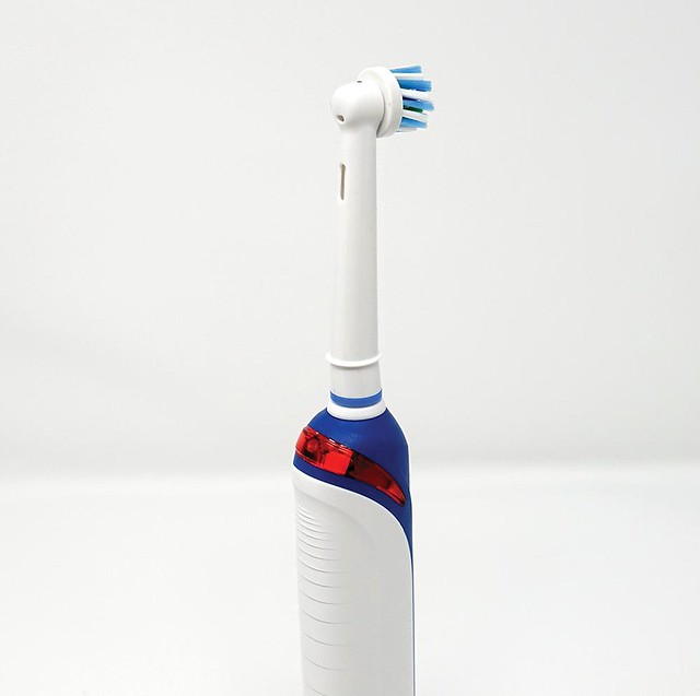 Oral-B Pro 3 3000 Electric Toothbrush
