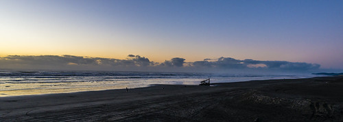 beach sand ocean sunset pacific oregon clatsop fortstevens peteriredale graveyardofthepacific wreck shipwreck dusk