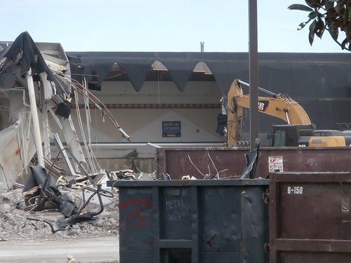 2000s demo demolish demolishing demolition grocery grocerystore hernando kroger milleniumkroger mississippi ms october2016 supermarket unitedstates usa