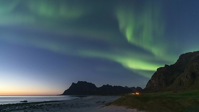 VIDEO: 'Lofoten Islands Aurora' - Norway