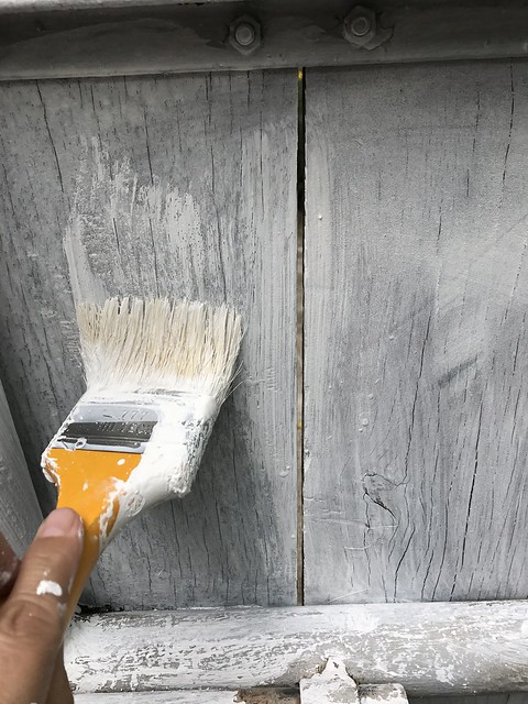 I am painting the gate
